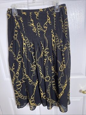 JONES NEW YORK   Collection Petite Black and Gold Vintage Skirt.